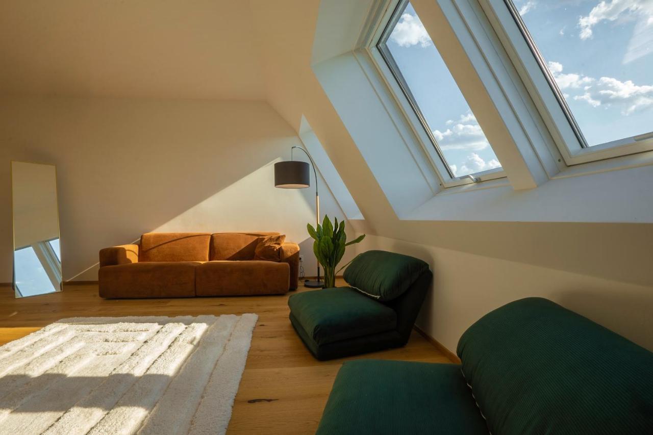 Orestaliving - Penthouse In 2Nd District With View Виена Екстериор снимка