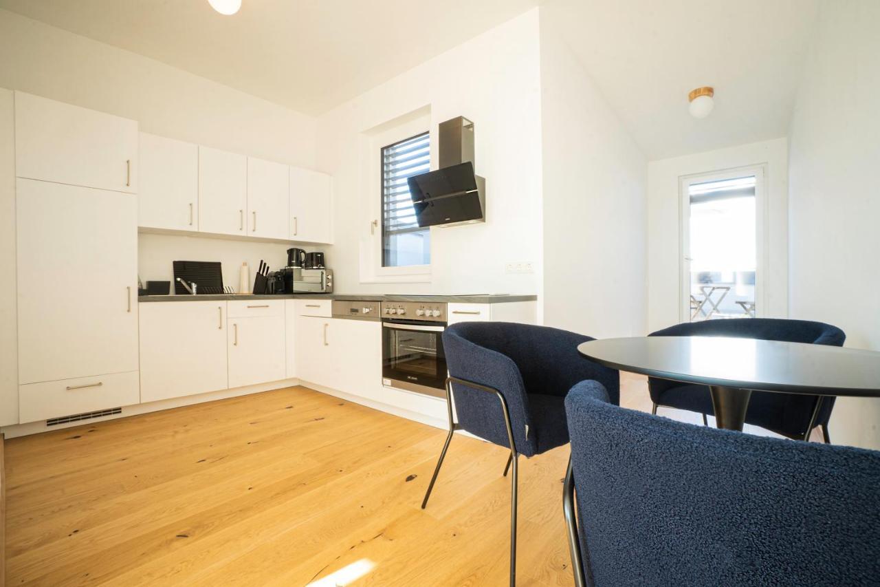 Orestaliving - Penthouse In 2Nd District With View Виена Екстериор снимка